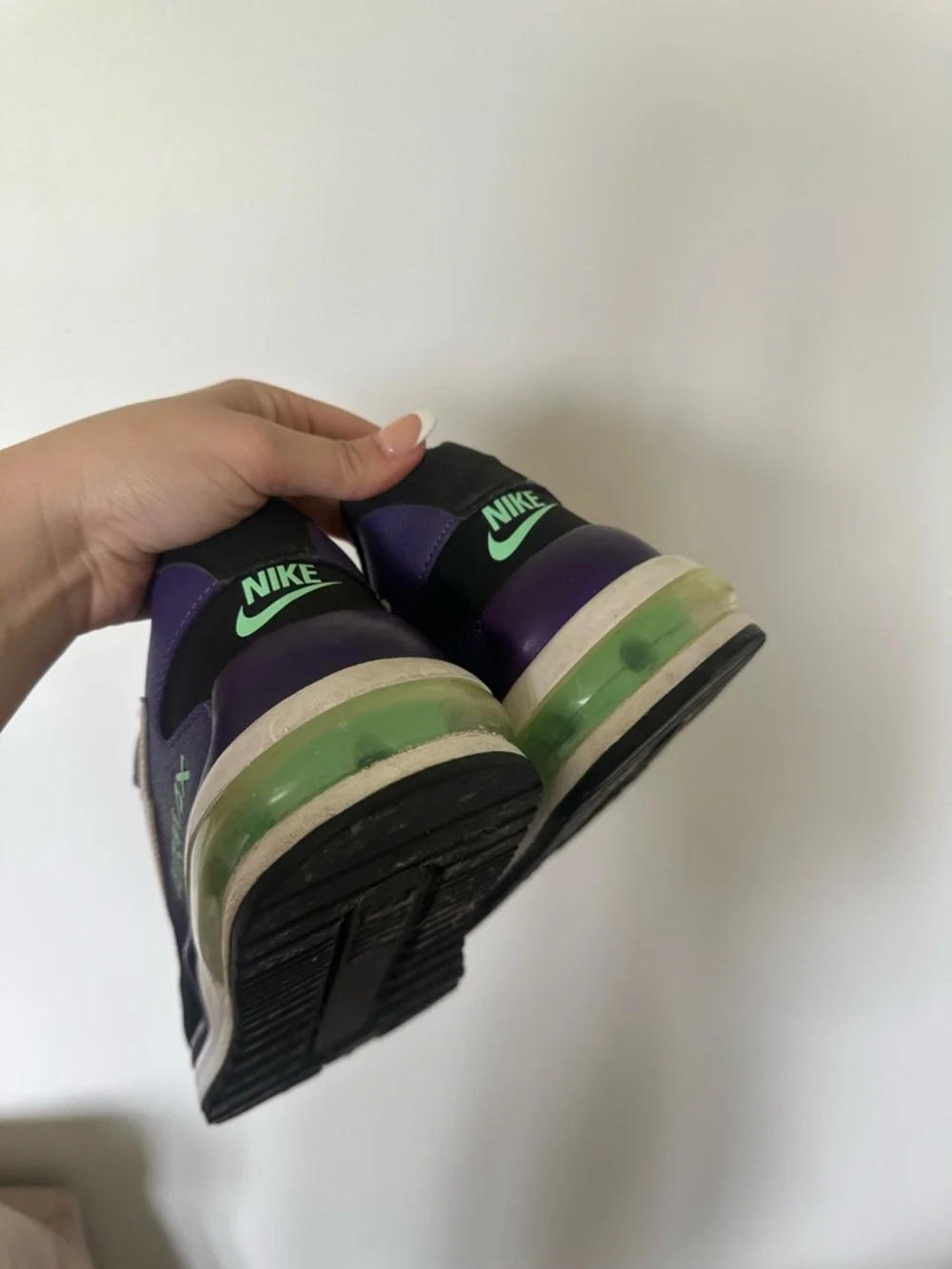 Nike Air Max Black Purple Green Sneakers Size 11 GUC